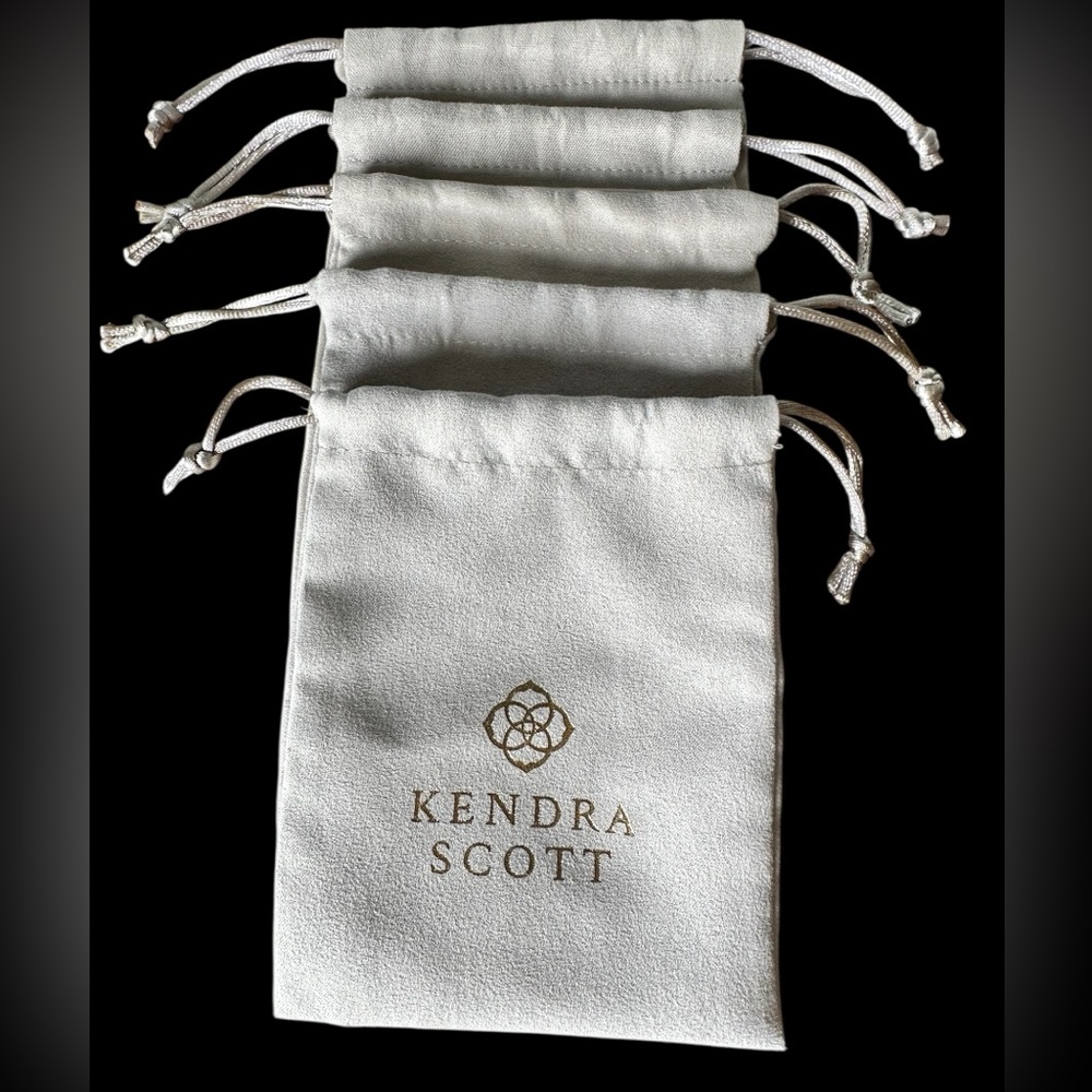 Kendra Scott Cream Velvet Drawstring Jewelry Pouches - Set of 5 (4”x5.5”)
